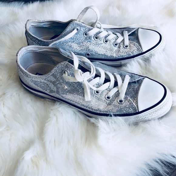 silver converse size 9